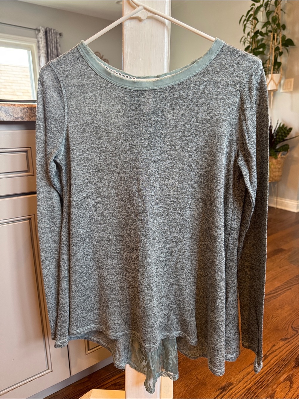 Women’s Heathered Gray/Green Long-Sleeve Knit Top with Sage Green Lace